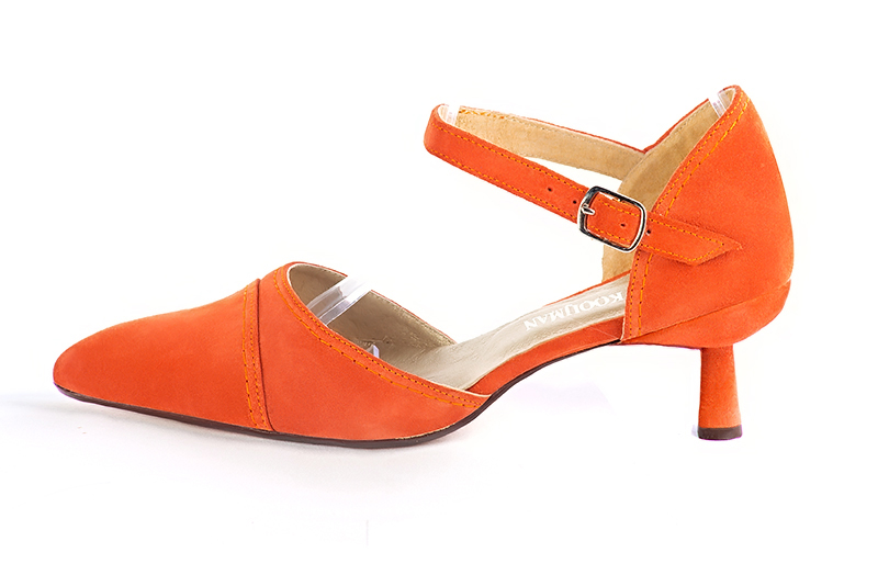Clementine orange women's open side shoes, with an instep strap. Tapered toe. Medium spool heels. Profile view - Florence KOOIJMAN